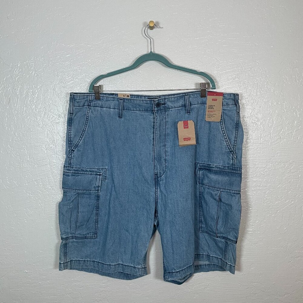 Levis Men 44 Blue Denim Lightweight Carrier Cargo Shorts Light Wash 100% Cotton